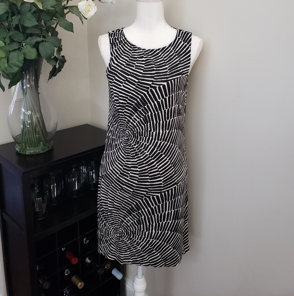 Trina Turk Black White Sleeveless Lined Dress